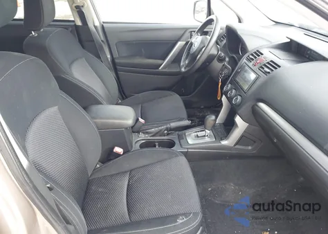 2014 Subaru Forester 2.5I Premium z USA, uszkodzony, nr VIN JF2SJAEC4EH540587